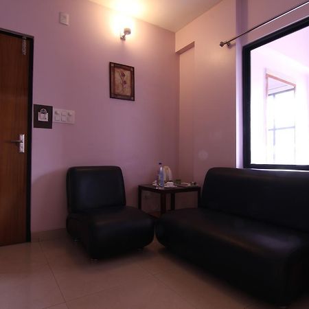Hotel Rajawas Dibrugarh ภายนอก รูปภาพ