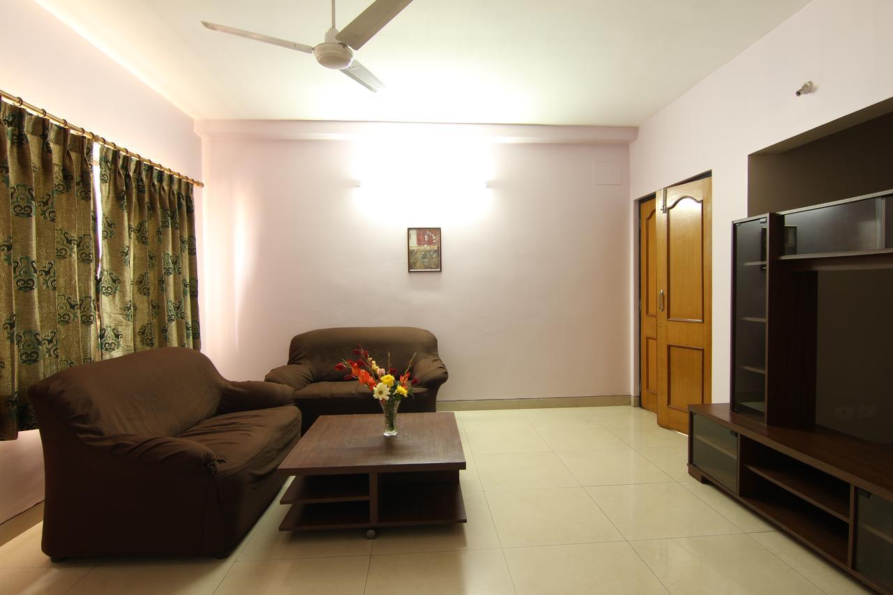 Hotel Rajawas Dibrugarh ภายนอก รูปภาพ