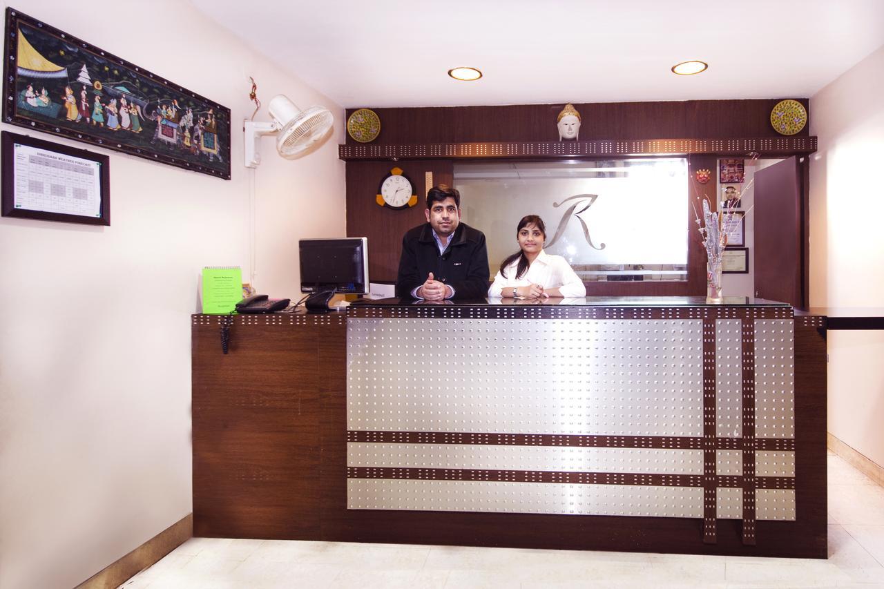 Hotel Rajawas Dibrugarh ภายนอก รูปภาพ