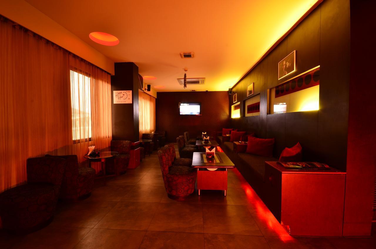 Hotel Rajawas Dibrugarh ภายนอก รูปภาพ