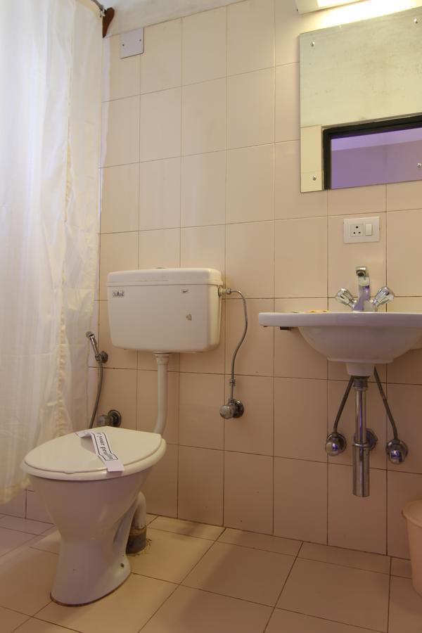 Hotel Rajawas Dibrugarh ภายนอก รูปภาพ