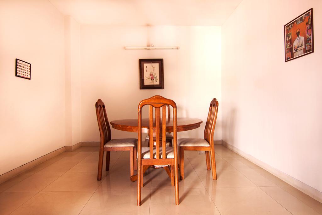 Hotel Rajawas Dibrugarh ภายนอก รูปภาพ